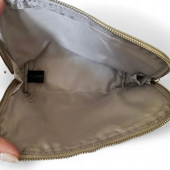 Burberry Beauty Stone/Gray Leather Cosmetic Bag - Picture 7 of 8